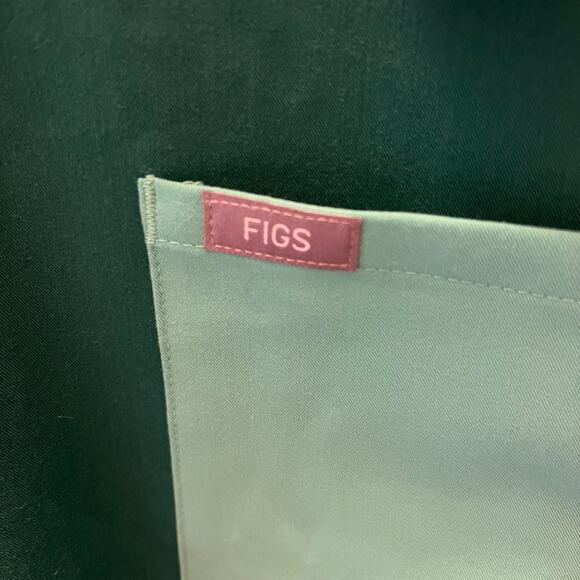 NWT FIGS Catarina Contrast One Pocket Scrub Top Hunter Green 2XL Medical Nurse - Picture 6 of 8